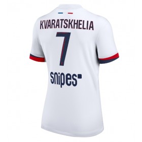Dámské fotbalový oblečení Paris Saint-Germain Khvicha Kvaratskhelia #7 Venkovní košile 2025-26 Krátkým Rukávem